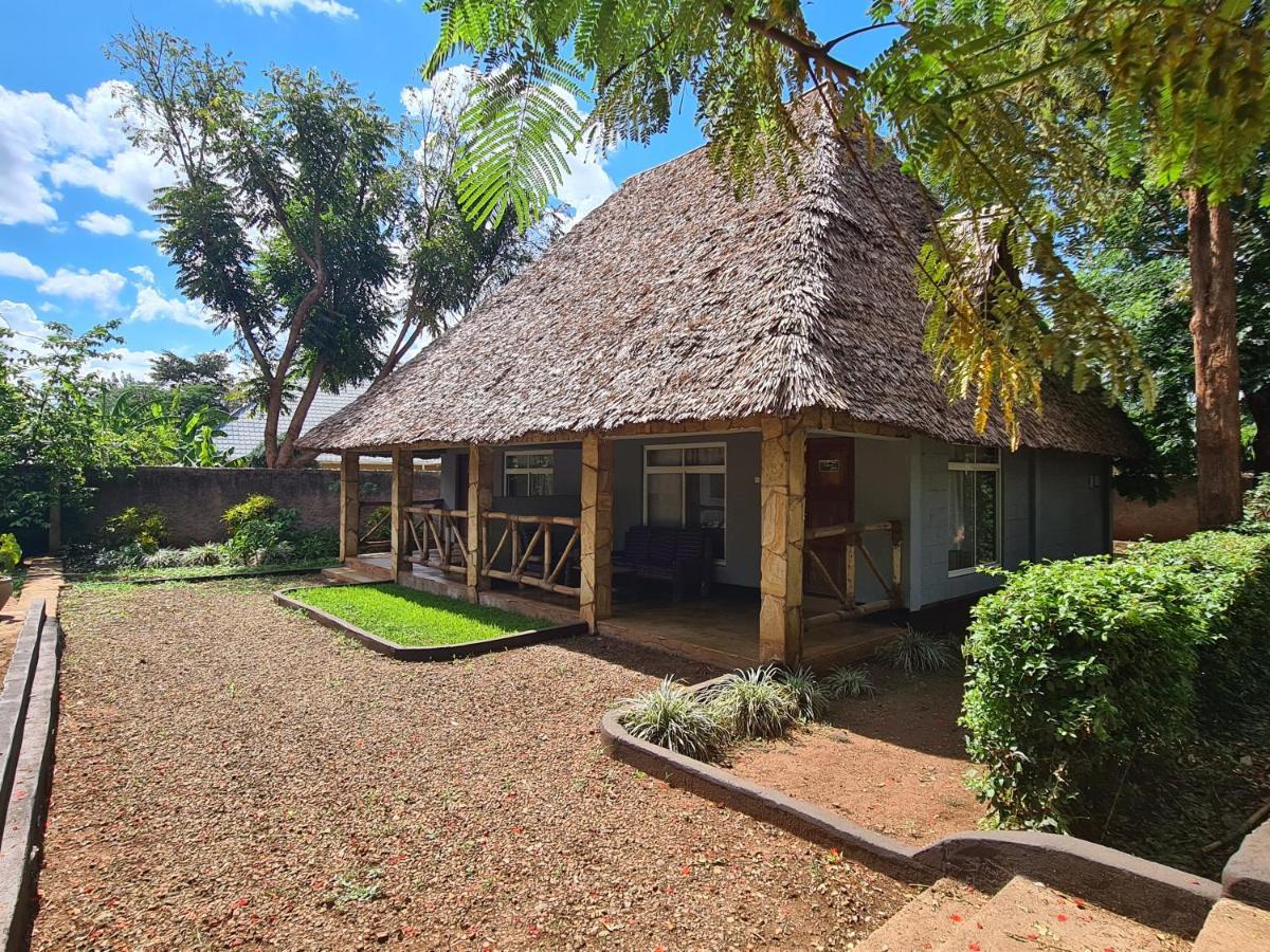 Honey Badger Lodge Моши Экстерьер фото