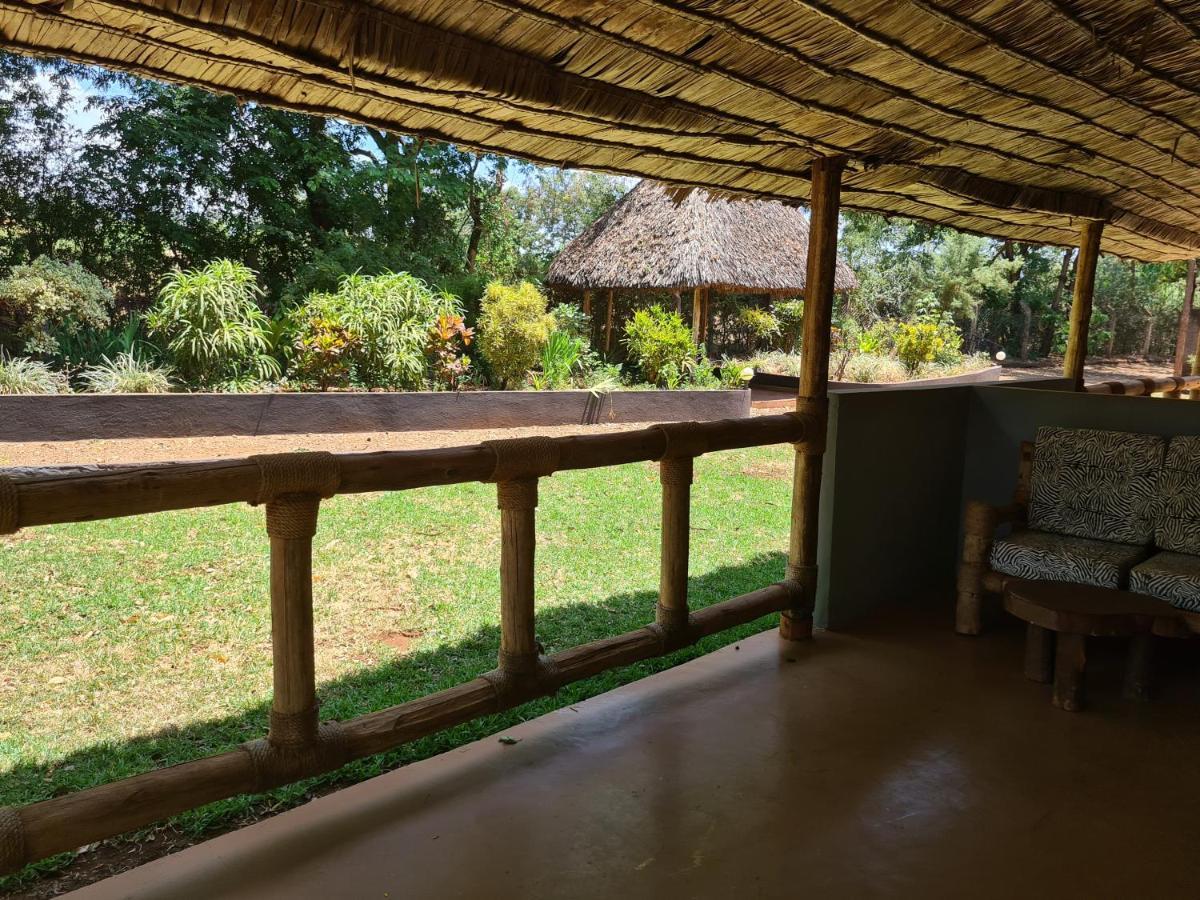 Honey Badger Lodge Моши Экстерьер фото
